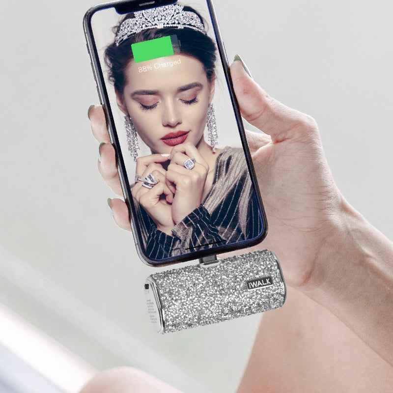 iWalk 4500mAh Lightning Pocket Power Bank - Silver Diamond iWalk 4500mAh Lightning Pocket Power Bank - Silver Diamond